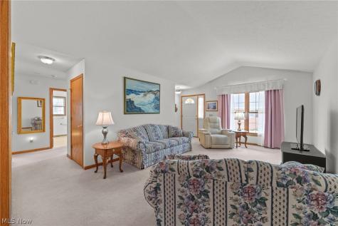 1450 Cove Street NW Uniontown OH 44685