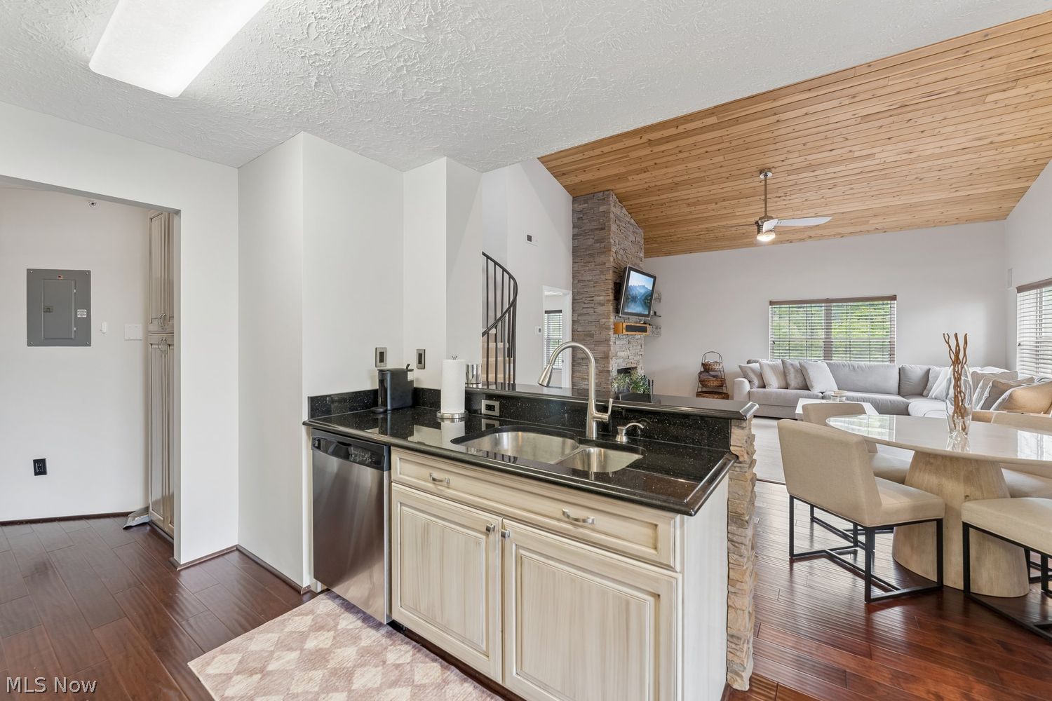 180 Fox Hollow Drive Mayfield Heights OH 44124
