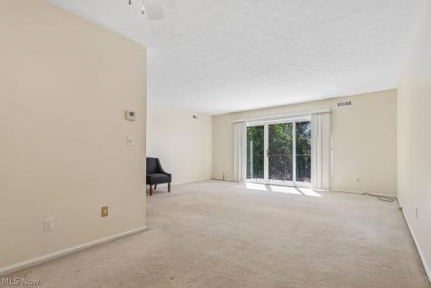 1155 Charter Oak Westlake OH 44145