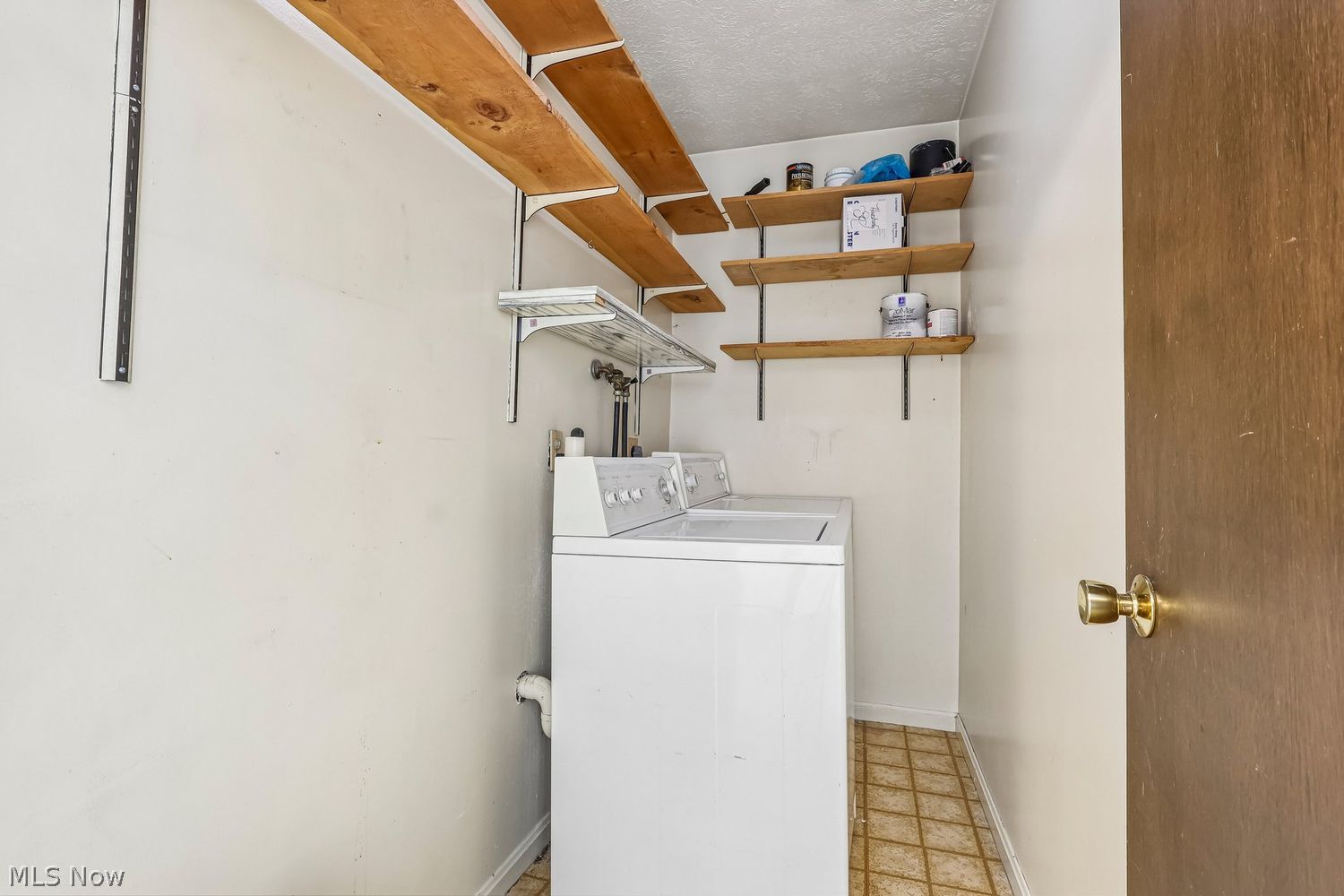 1155 Charter Oak Westlake OH 44145