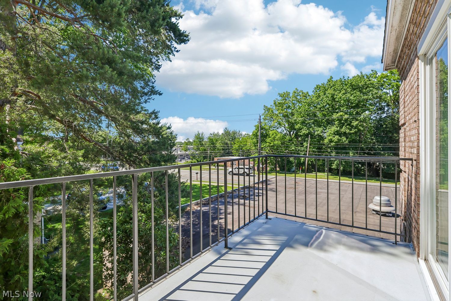 1155 Charter Oak Westlake OH 44145