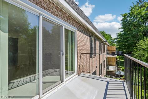 1155 Charter Oak Westlake OH 44145