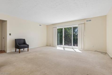 1155 Charter Oak Westlake OH 44145