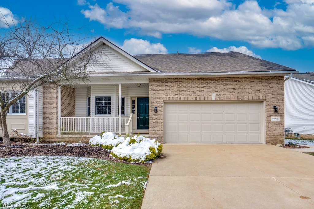 1235 Spring Ridge Circle Alliance OH 44601