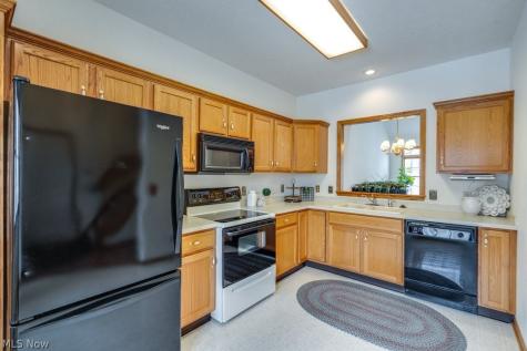 1235 Spring Ridge Circle Alliance OH 44601