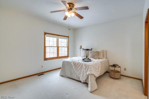 1235 Spring Ridge Circle Alliance OH 44601