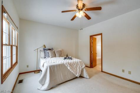 1235 Spring Ridge Circle Alliance OH 44601