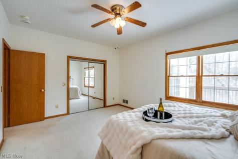 1235 Spring Ridge Circle Alliance OH 44601