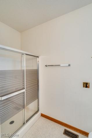 1235 Spring Ridge Circle Alliance OH 44601