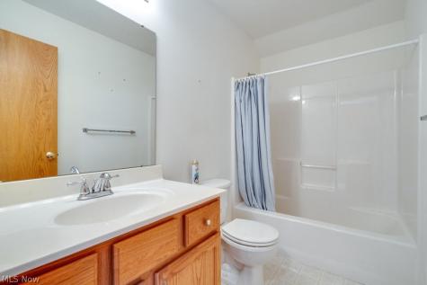 1235 Spring Ridge Circle Alliance OH 44601