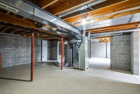 1235 Spring Ridge Circle Alliance OH 44601