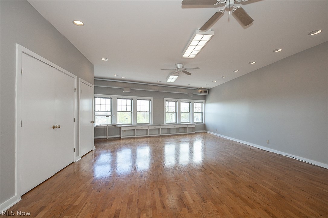 1401 W 75th Street Cleveland OH 44102