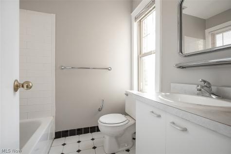 1401 W 75th Street Cleveland OH 44102