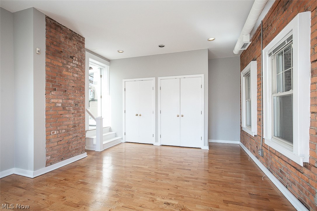 1401 W 75th Street Cleveland OH 44102