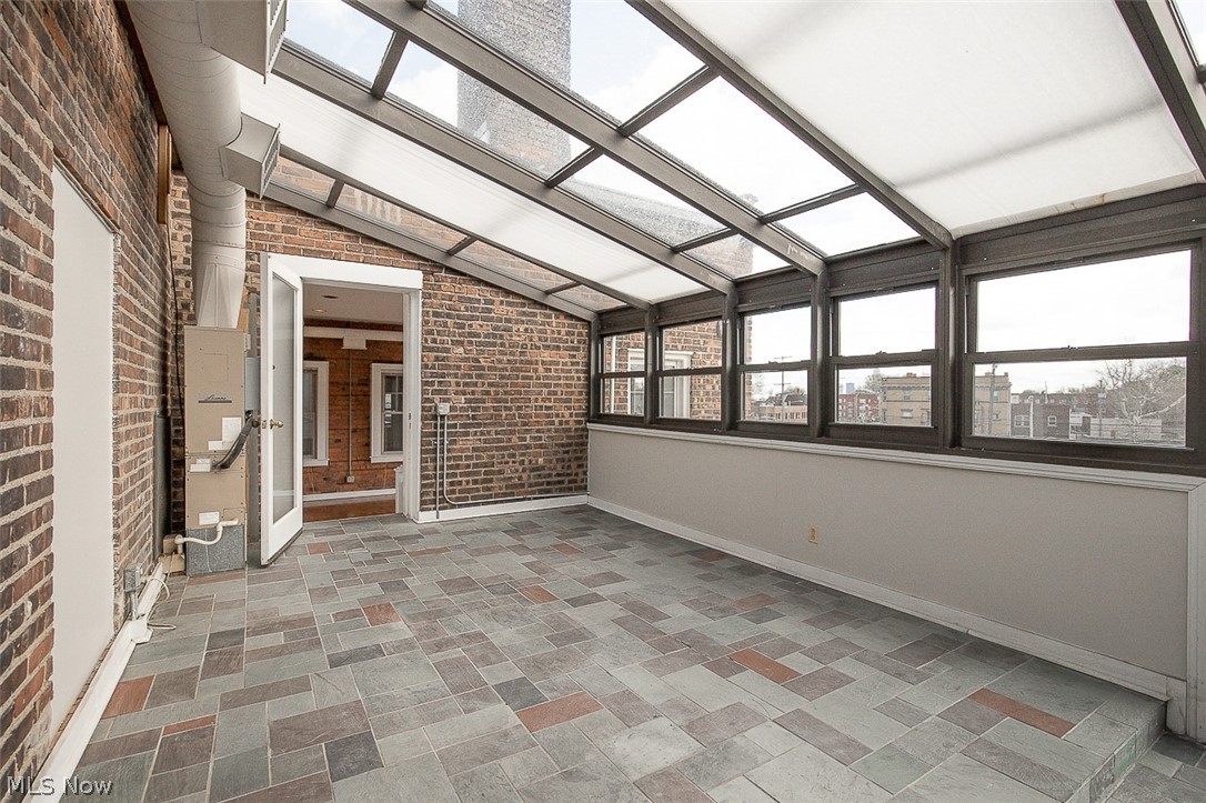 1401 W 75th Street Cleveland OH 44102