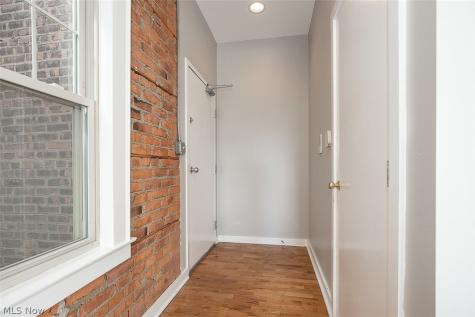 1401 W 75th Street Cleveland OH 44102