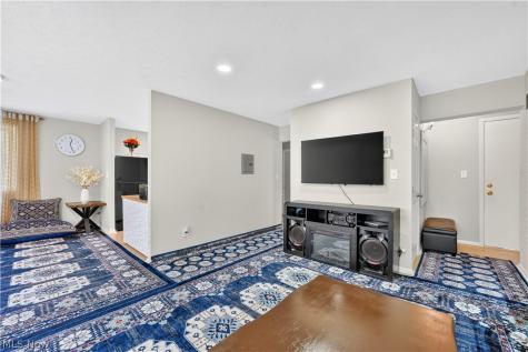10402 N Church Drive Parma Heights OH 44130
