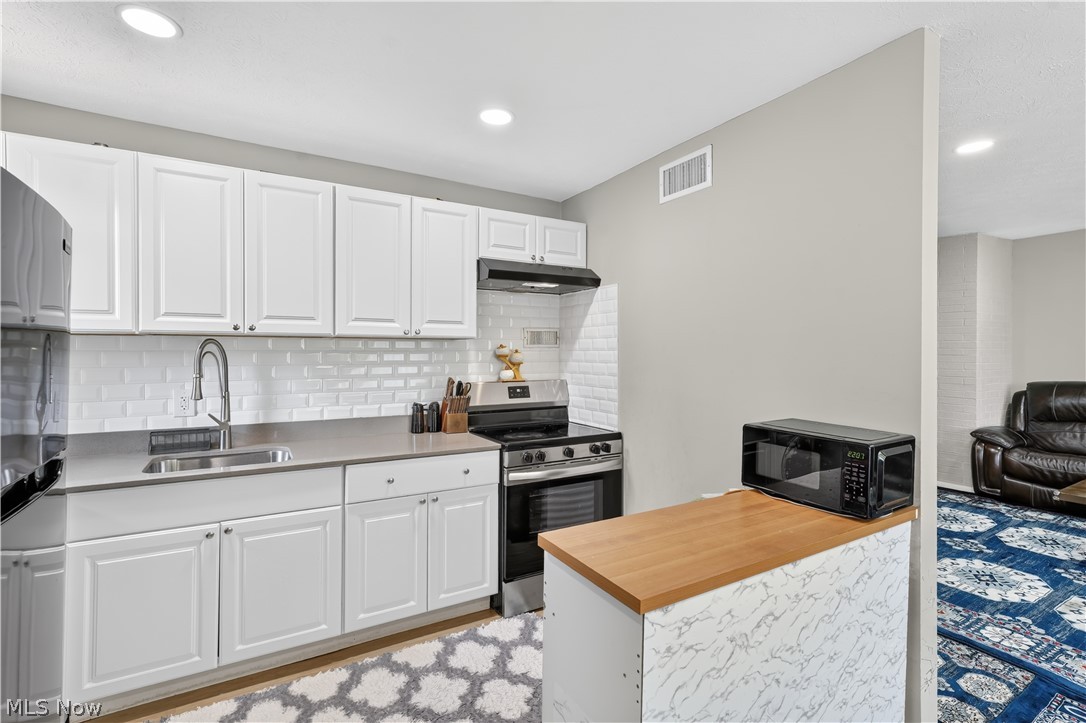 10402 N Church Drive Parma Heights OH 44130