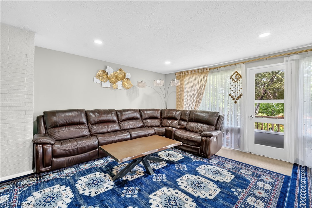 10402 N Church Drive Parma Heights OH 44130