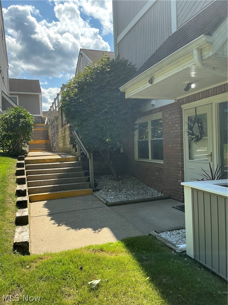 231 Portage Lakes Drive Coventry OH 44319
