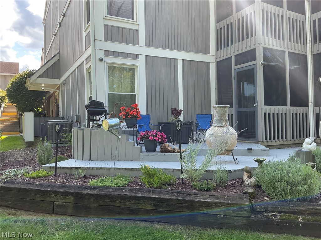 231 Portage Lakes Drive Coventry OH 44319