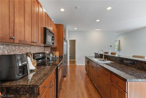 1499 Huntington Lane Cleveland Heights OH 44118