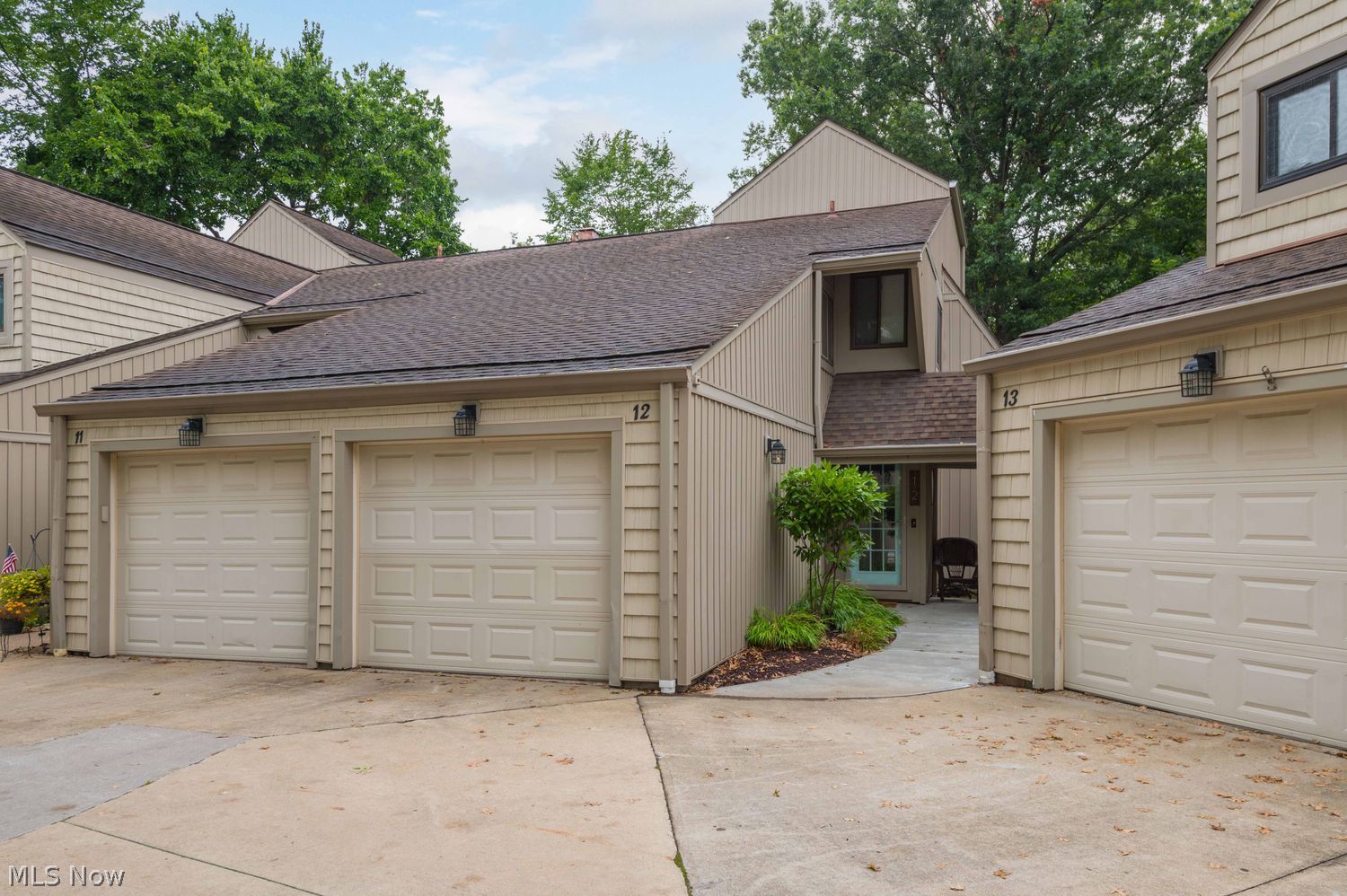 Avon Lake OH, 12 Landings Way