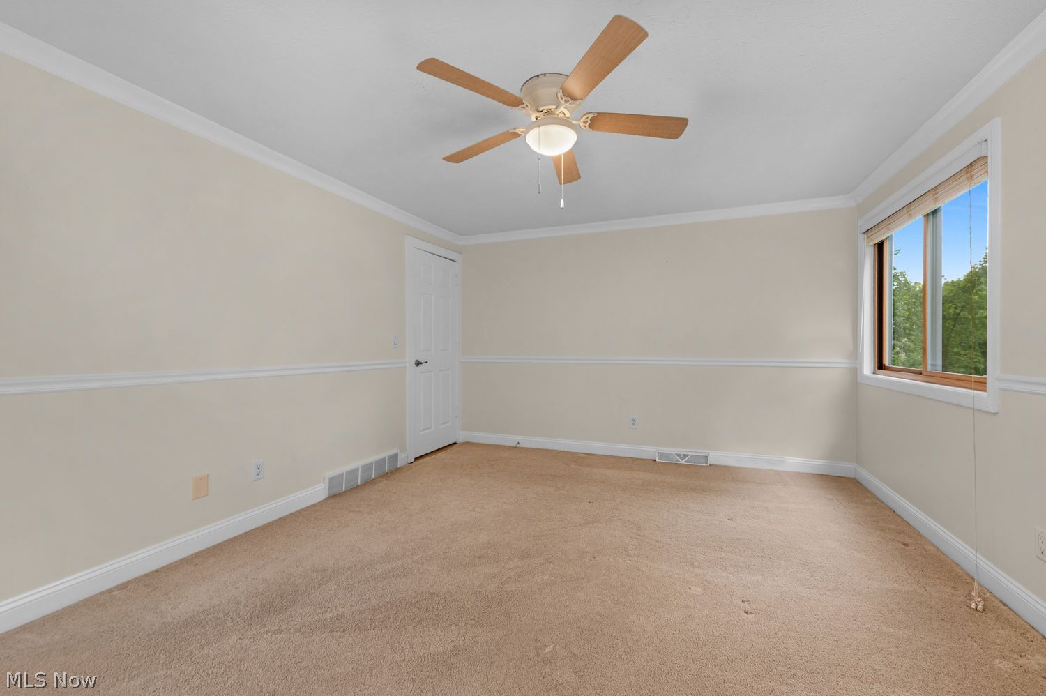 12 Landings Way Avon Lake OH 44012