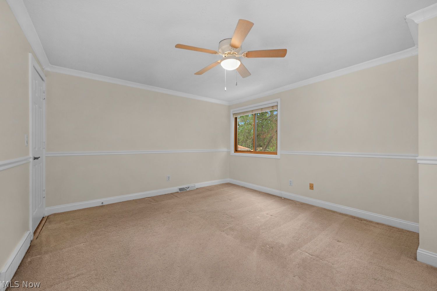 12 Landings Way Avon Lake OH 44012