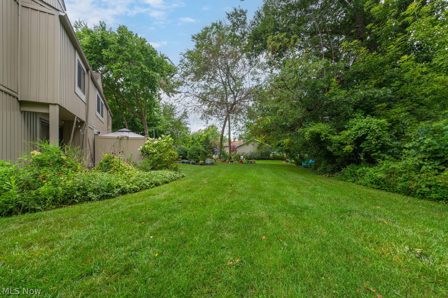 12 Landings Way Avon Lake OH 44012