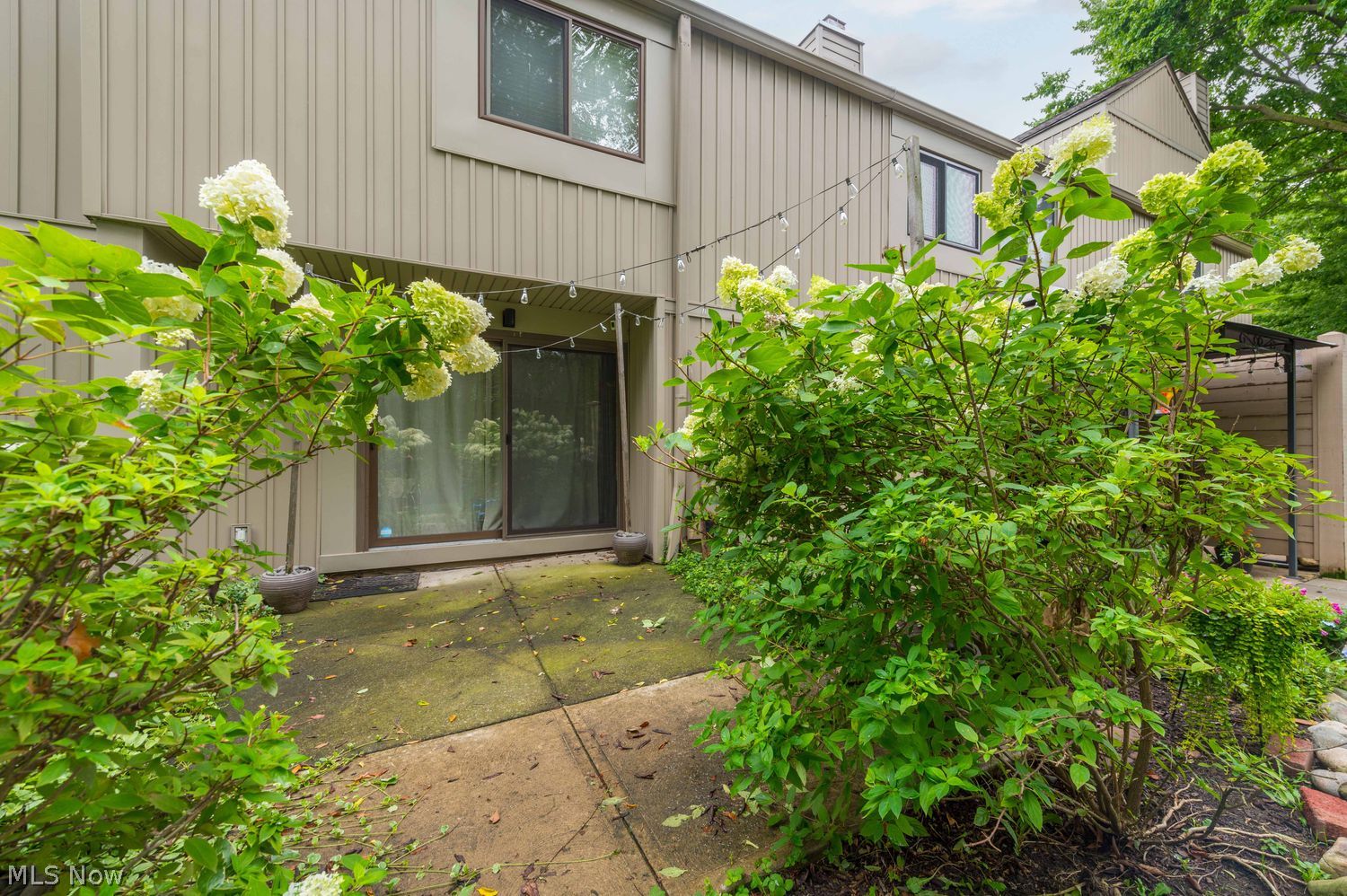 12 Landings Way Avon Lake OH 44012