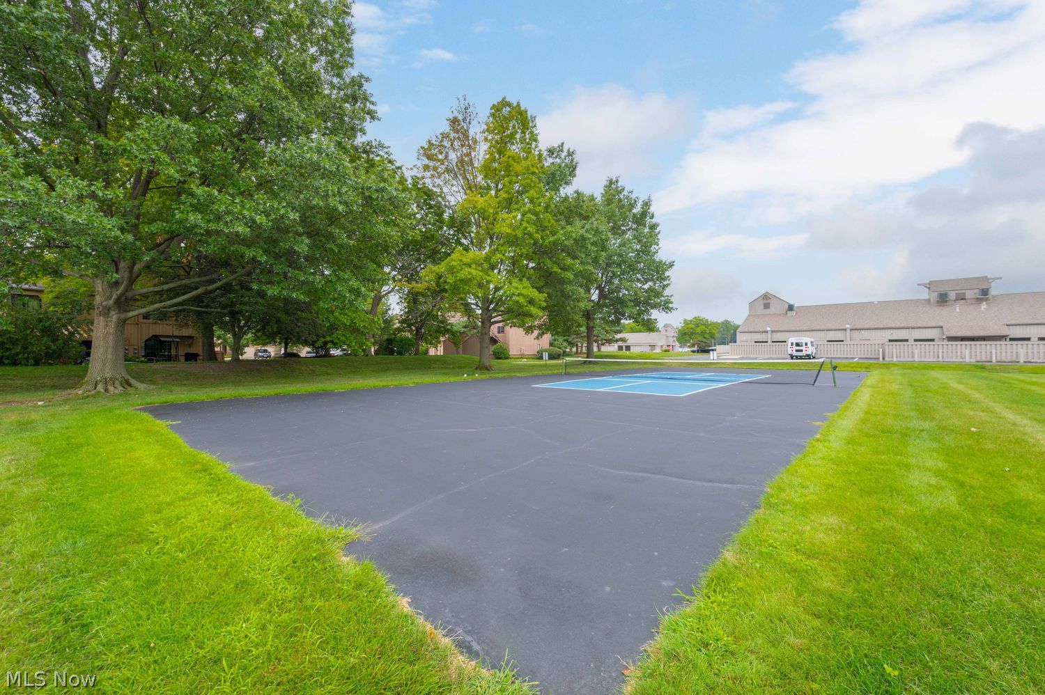 12 Landings Way Avon Lake OH 44012