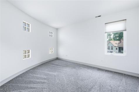 1140 Auburn Avenue Cleveland OH 44113