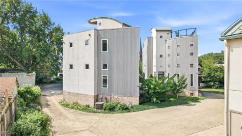 1140 Auburn Avenue Cleveland OH 44113