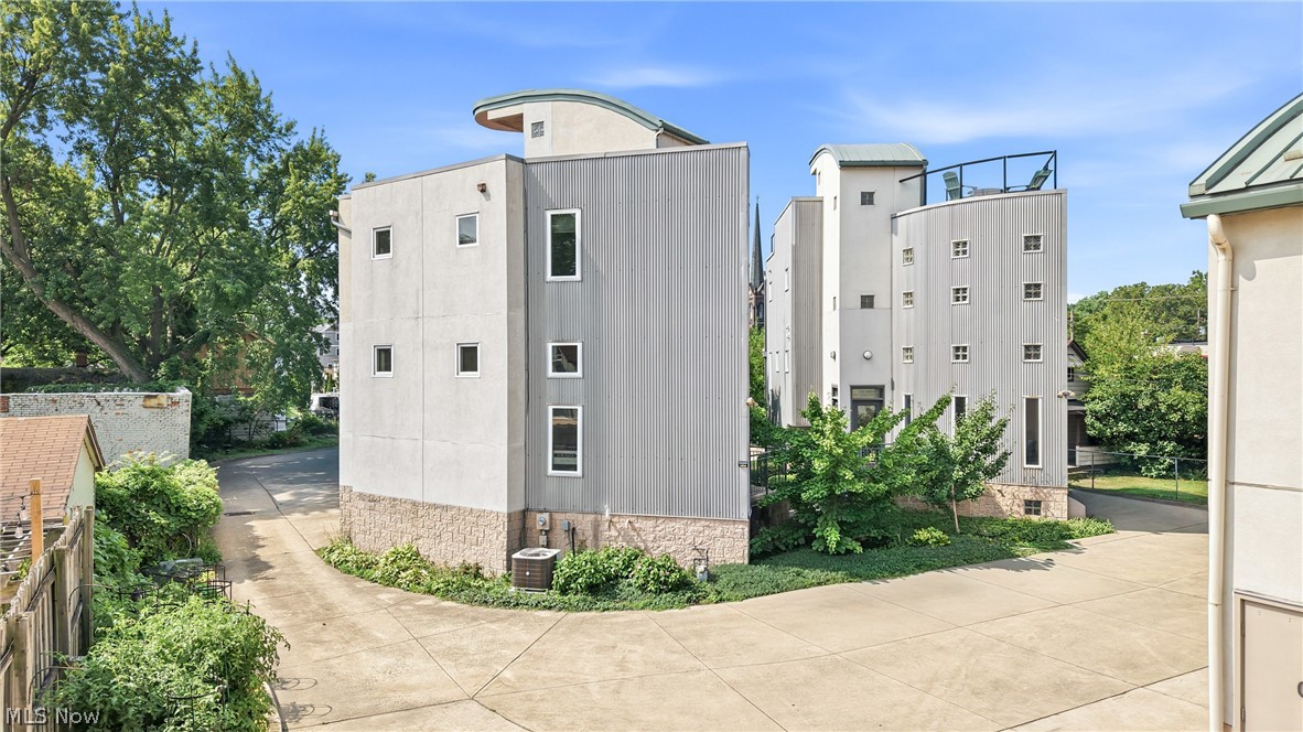 1140 Auburn Avenue Cleveland OH 44113