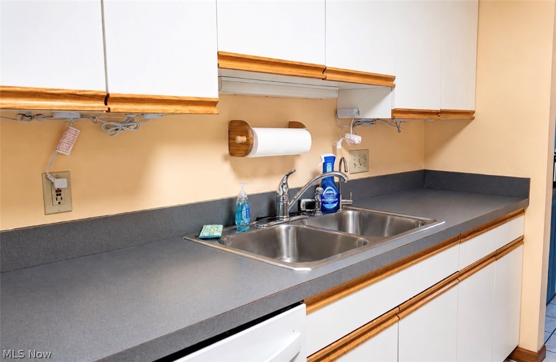 6215 Hidden Creek Drive Lorain OH 44053