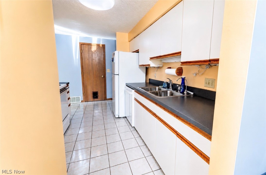 6215 Hidden Creek Drive Lorain OH 44053