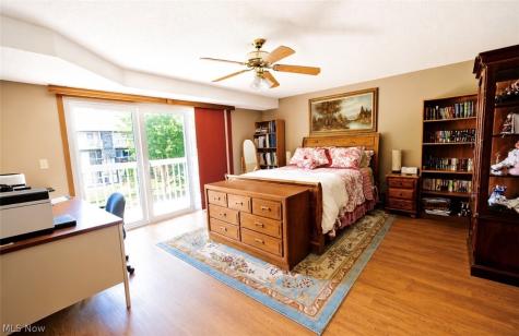 6215 Hidden Creek Drive Lorain OH 44053