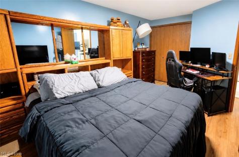 6215 Hidden Creek Drive Lorain OH 44053