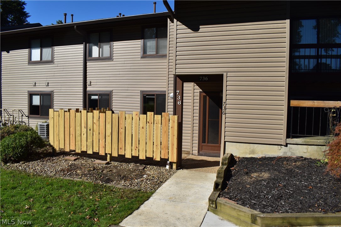 736 Kirkwall Drive Copley OH 44321