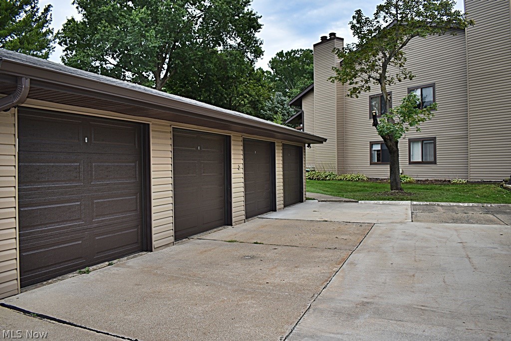 736 Kirkwall Drive Copley OH 44321