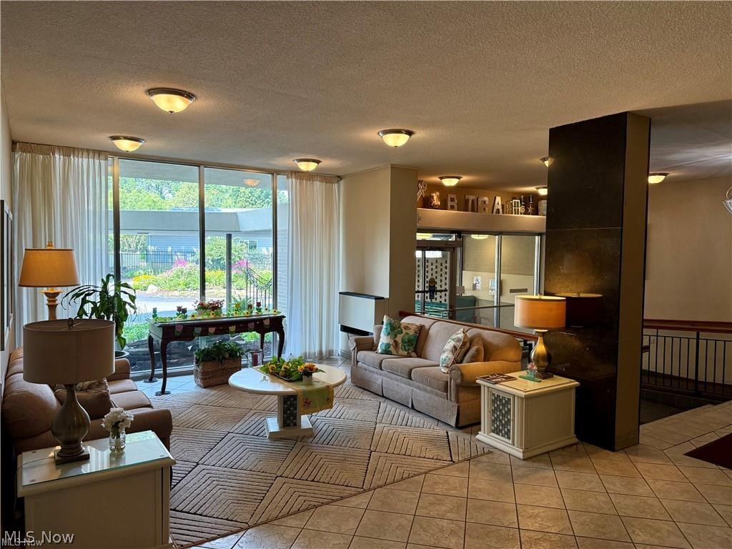 25801 Lakeshore Boulevard Euclid OH 44132