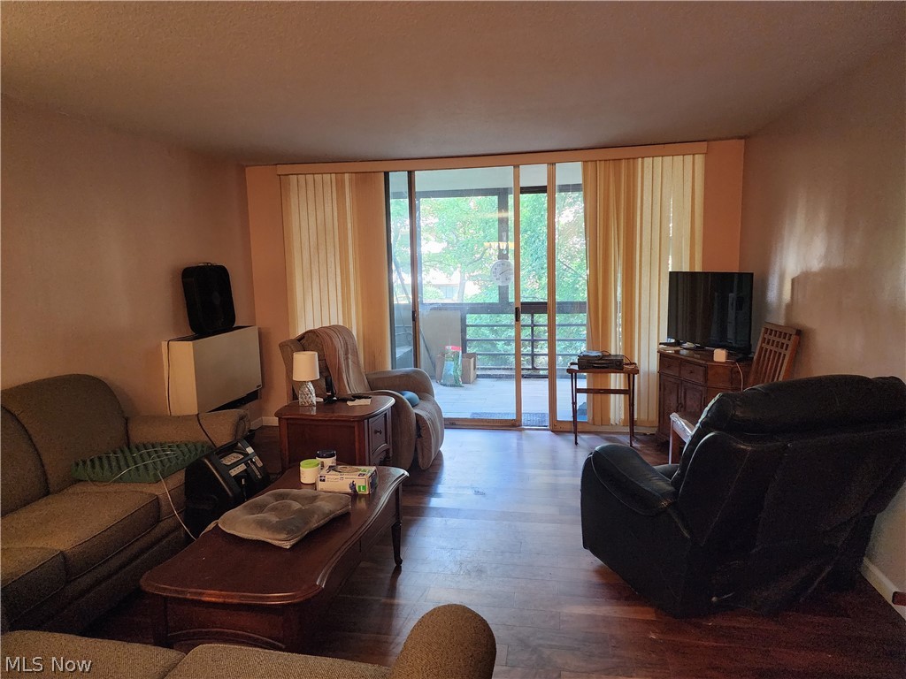 25801 Lakeshore Boulevard Euclid OH 44132