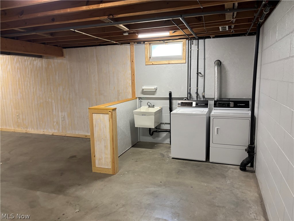 3242 Schneiders Crossing Road NW Dover OH 44622