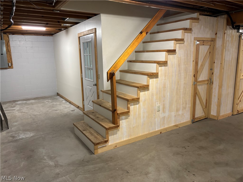 3242 Schneiders Crossing Road NW Dover OH 44622
