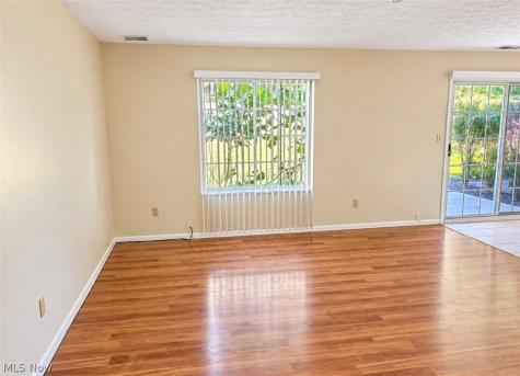 13676 Oakbrook Drive North Royalton OH 44133