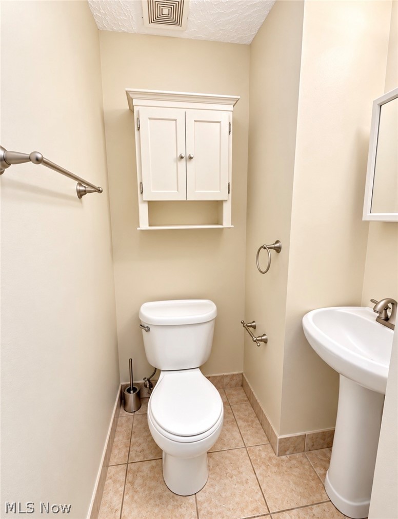 13676 Oakbrook Drive North Royalton OH 44133