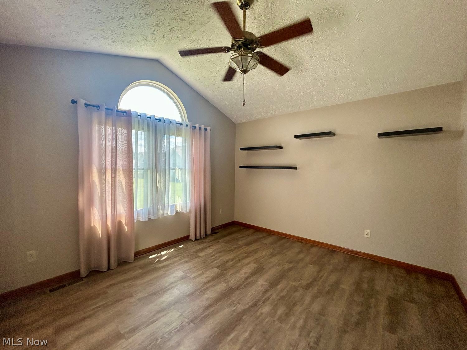 105 Stonehedge Drive Elyria OH 44035