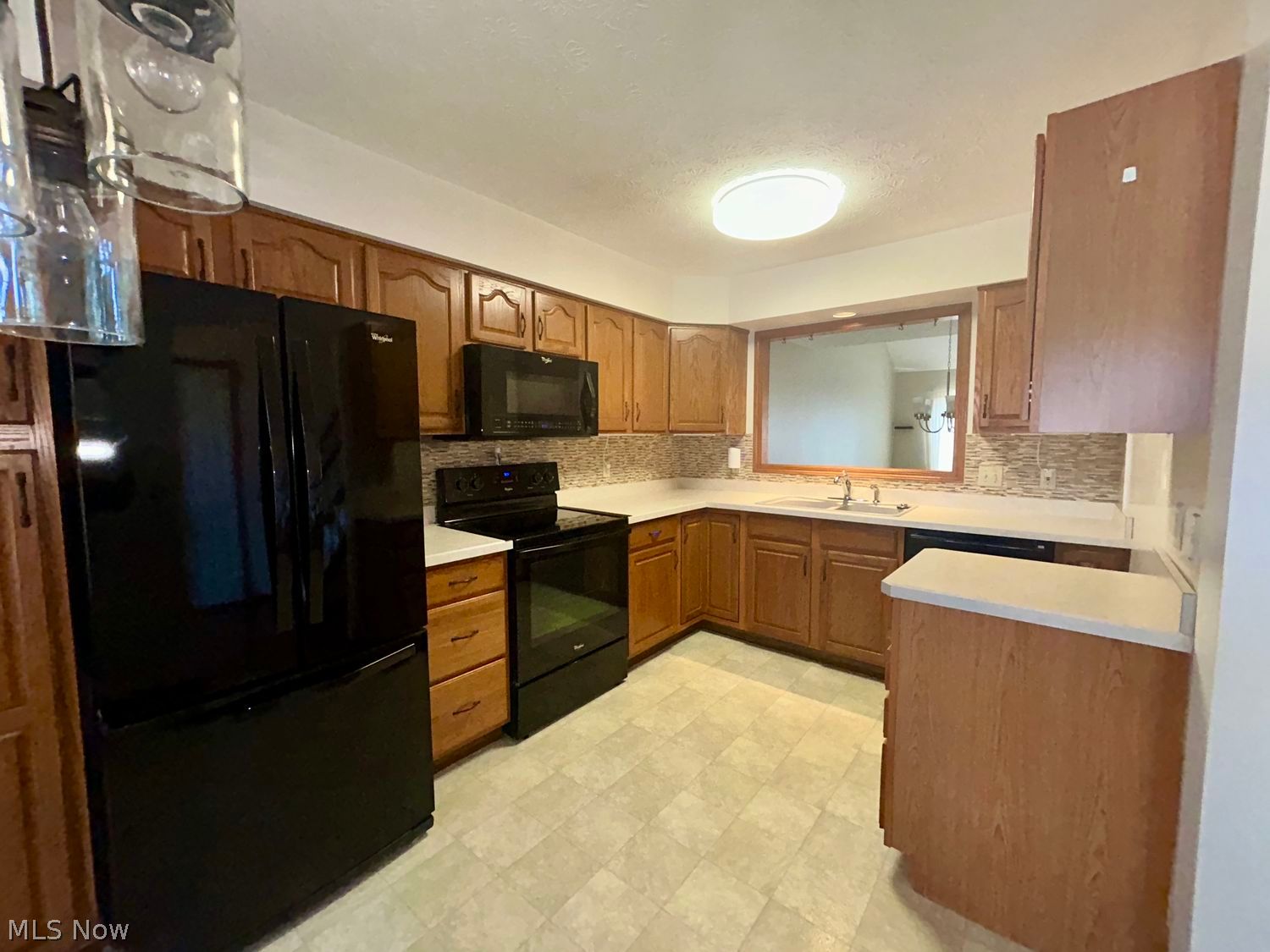 105 Stonehedge Drive Elyria OH 44035