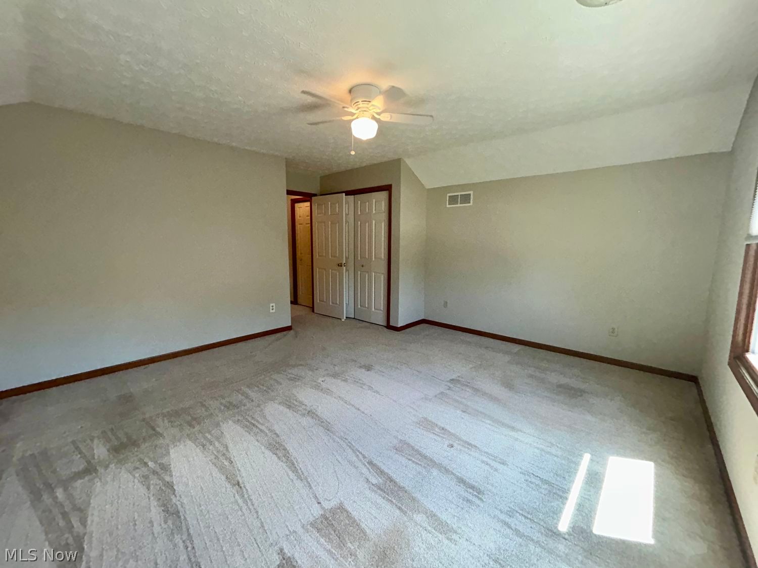 105 Stonehedge Drive Elyria OH 44035
